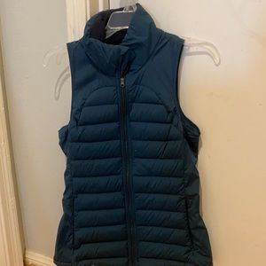 Lululemon size 6 lightweight puff vest